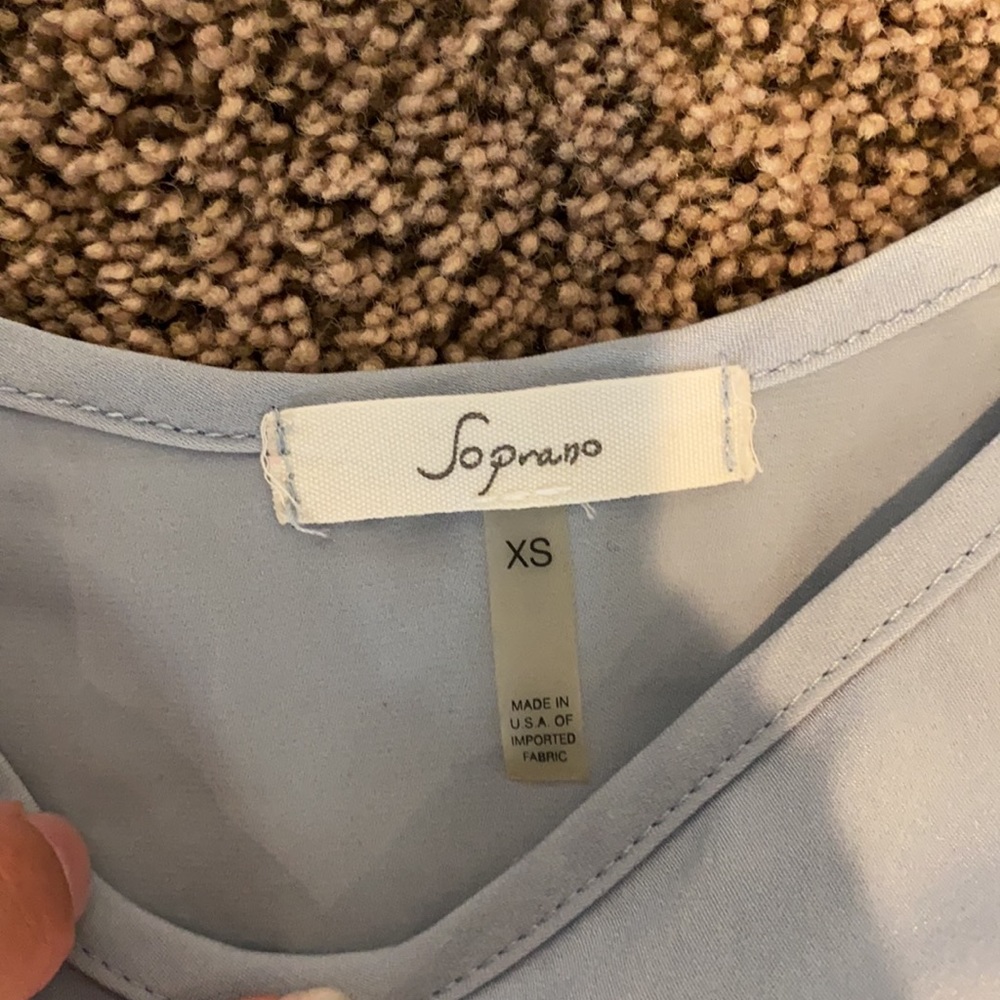 FIVE tops various brands - Picture 5 of 7